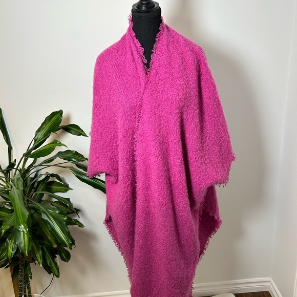 NWT Free Threads hot pink shawl - Picture 7 of 8